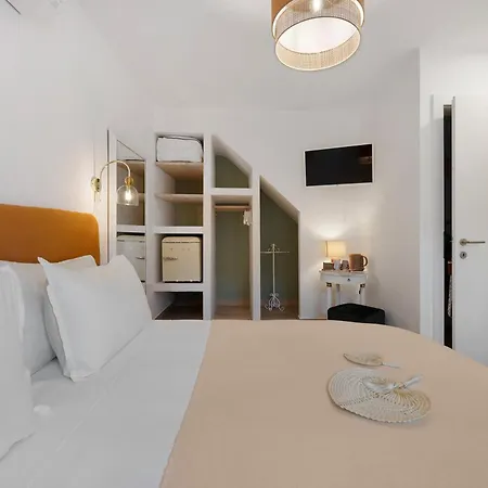 Residenza Tre Cuori (adults Only) بيت ضيافة توري ديل بيناكو
