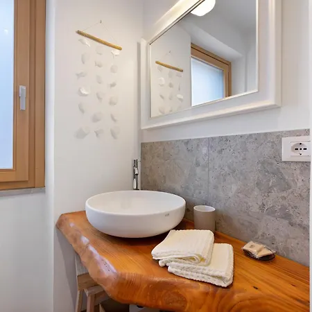 Residenza Tre Cuori (adults Only) بيت ضيافة 3*